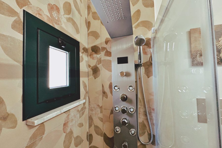 Created with RNI Films app. Profile 'Agfacolor 50's'